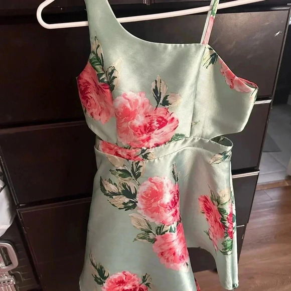 🌸YOUTH's floral Dress🌸 - Picture 8 of 8